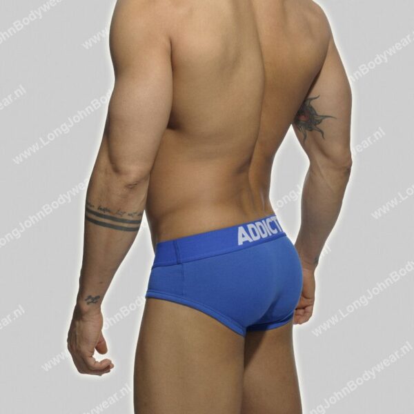 Addicted Nederland Basic Brief