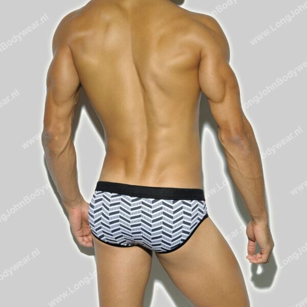 ES-collection Nederland Swim Spike Brief ES-collection Nederland Swim Spike Brief