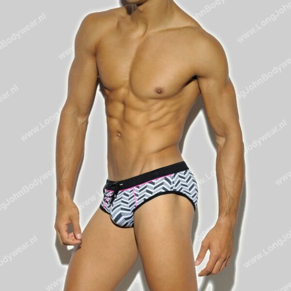 ES-collection Nederland Swim Spike Brief ES-collection Nederland Swim Spike Brief