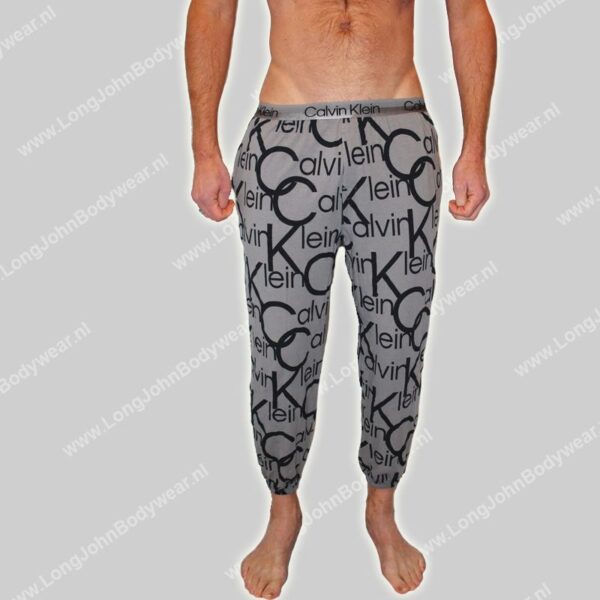 Calvin Klein Loungewear Jogger Set Longsleeve & Pant Calvin Klein Loungewear Jogger Set Longsleeve & Pant