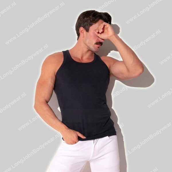 Code 22 Basic Tanktop