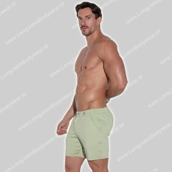 Code 22 Sleek Short