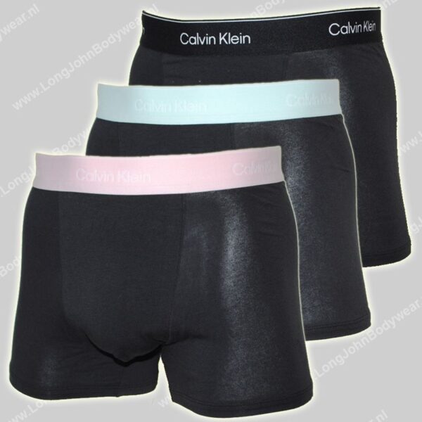 Calvin Klein Icon Cotton Relaxed Fit Trunks 3-Pack-0