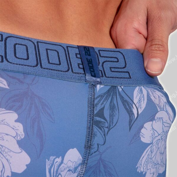Code 22 Bouquet Trunk
