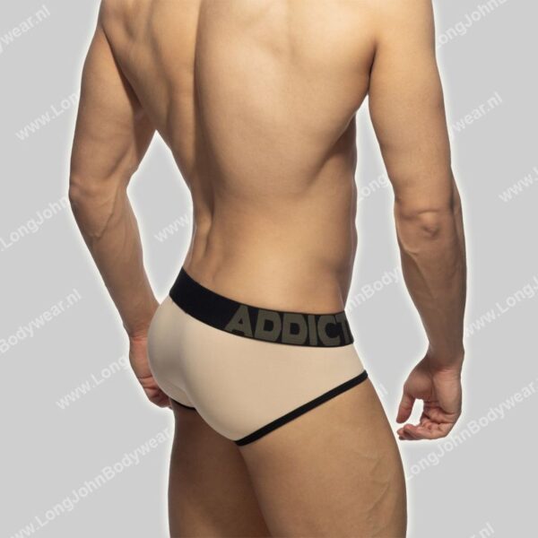 Addicted Naked Feeling Brief